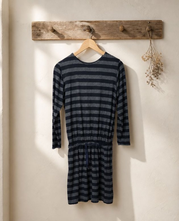 Ladies Dress (Medium)